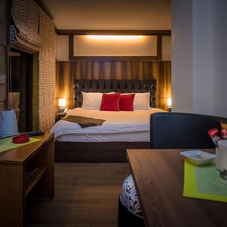 White Cedar Hotel &Resort Al Arz Esterno foto