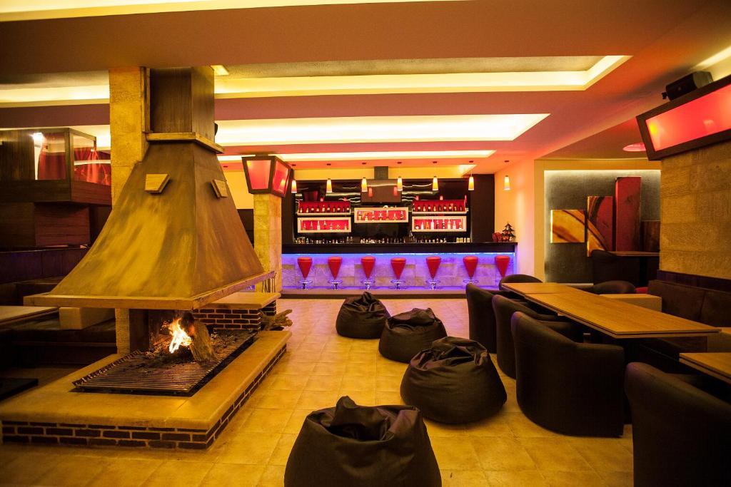 White Cedar Hotel &Resort Al Arz Esterno foto