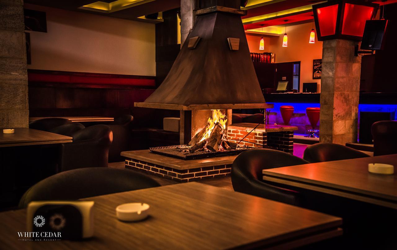 White Cedar Hotel &Resort Al Arz Esterno foto