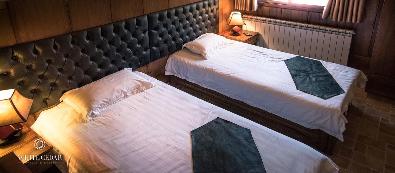 White Cedar Hotel &Resort Al Arz Esterno foto